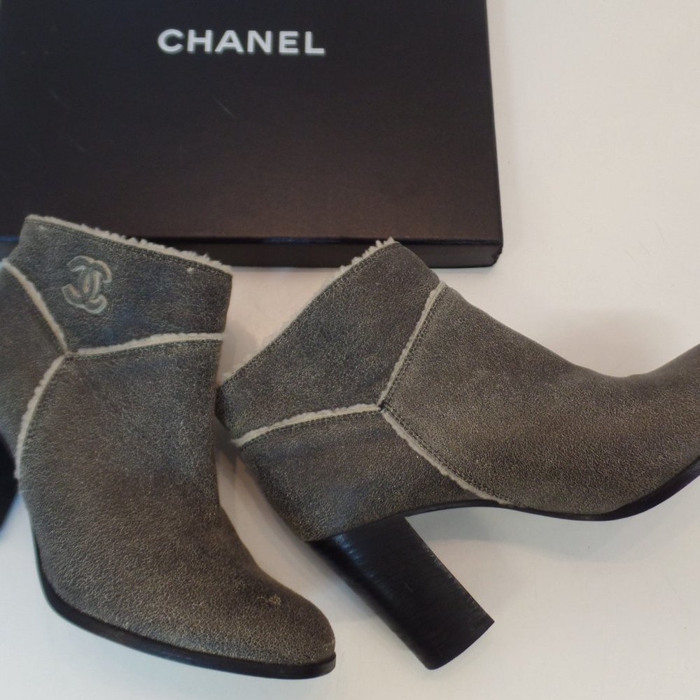 Classy Chanel Ankle Leather Booties/Shooties Shearling Lined Made in Italy 39.5 - Picture 2 of 15